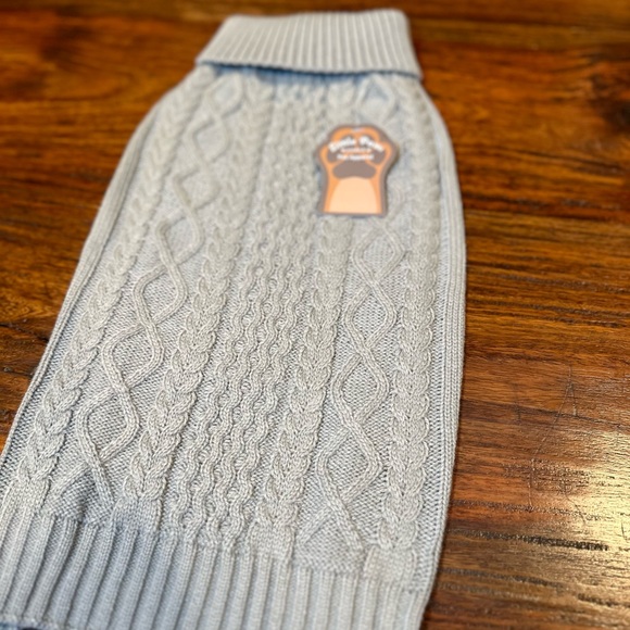 NWT! Dog Pet Winter Warm Sweater Knitwear Outwear Apparel Size M Gray - Picture 1 of 10